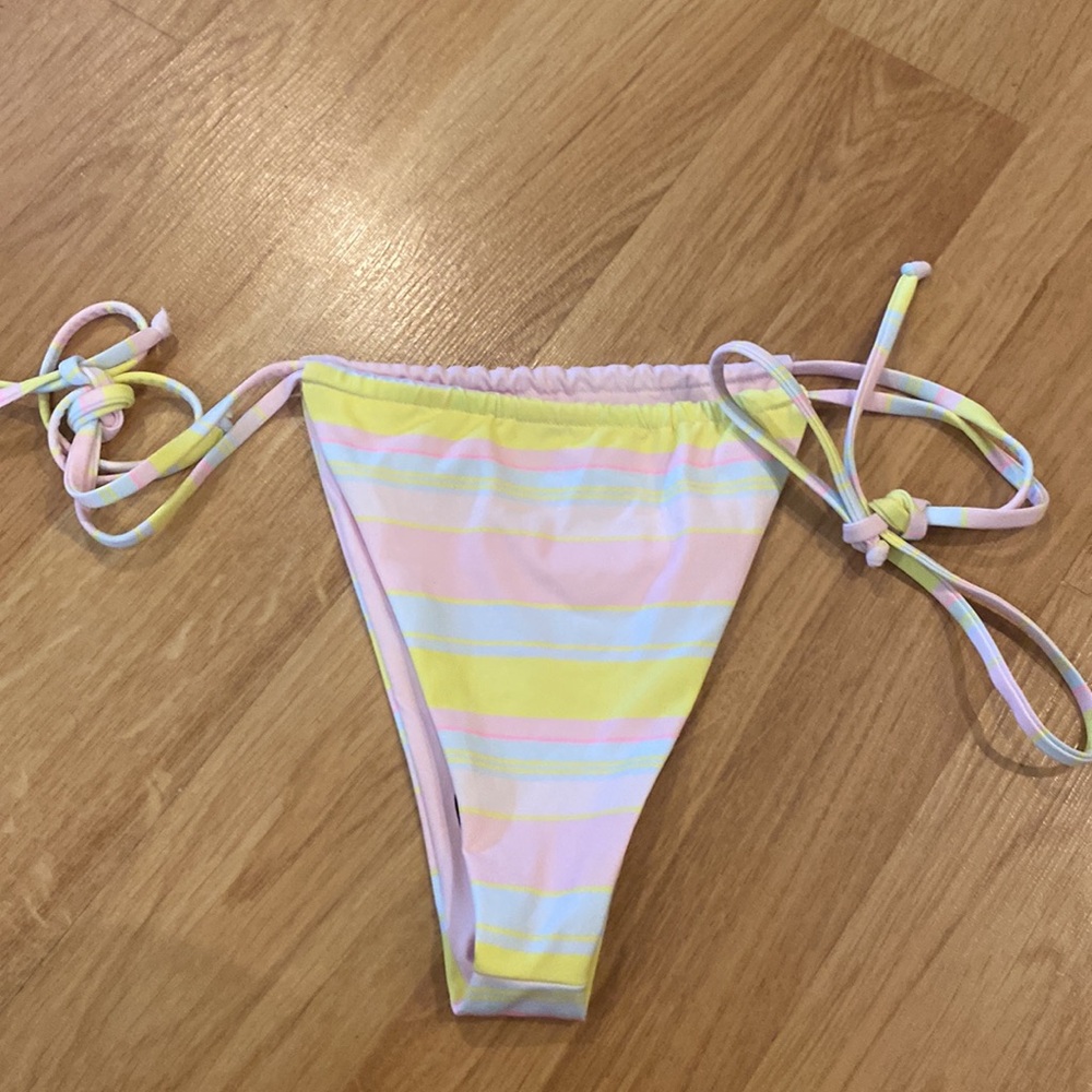 Frankie’s Bikinis “Tia” Skimpy String Bikini Bott… - image 4